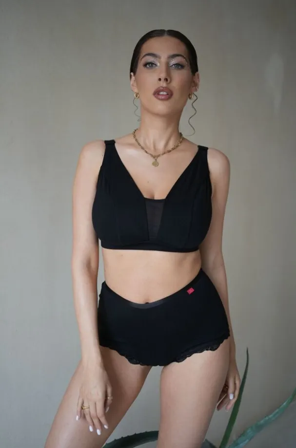 Czarne Szorty MARCELLA<Polski Hot
