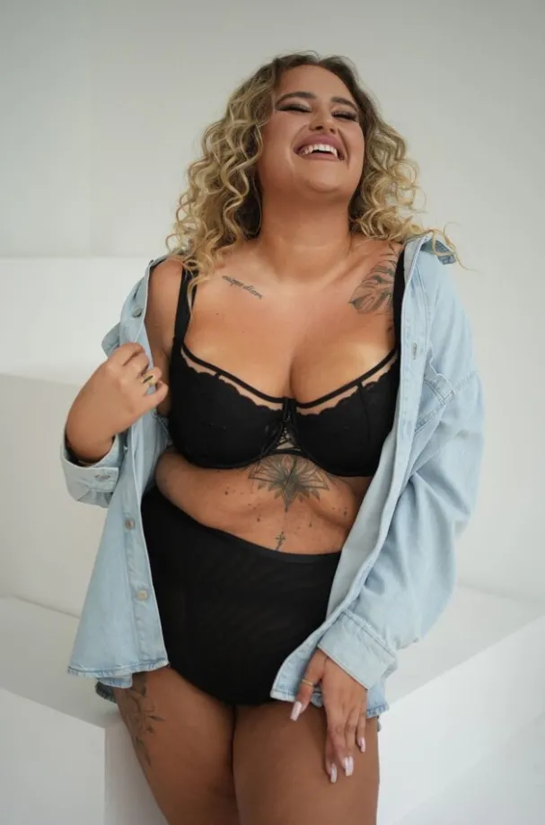 Czarny Biustonosz ALICE Half Cup Soft Plunge<Polski Clearance