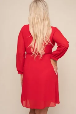 Czerwona Sukienka Elegancka PERLA<Włoski Outlet
