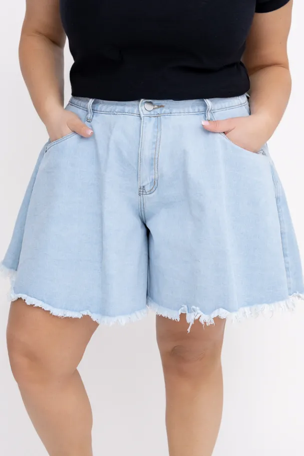 Jasnoniebieskie Szorty jeansowe POPPY<Włoski Outlet